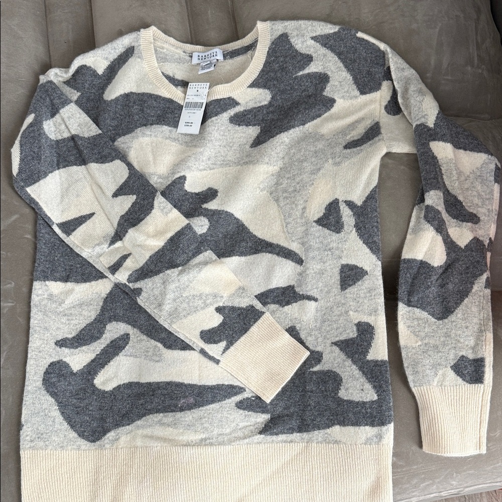 Barneys New York 100% cashmere Gray and Cream Camouflage Crewneck Sweater